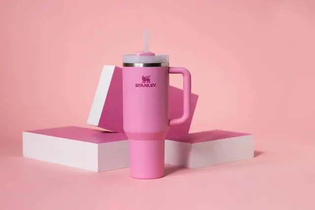 Alt view image 2 of 6 - STANLEY Quencher H2.0 Flowstate 3-Position Lid Tumbler With Straw 40oz, Peony