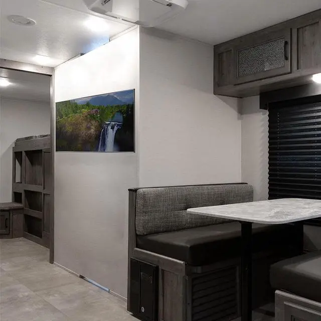 Alt view image 2 of 7 - Anti-Rust Quick Release Plastic Polymer RV TV Mount for Screens up to 43 inches and 30 lbs VESA 100x100mm Low Profile Wall Bracket for Camping Truck Movie Night Black Mount-VWRV1