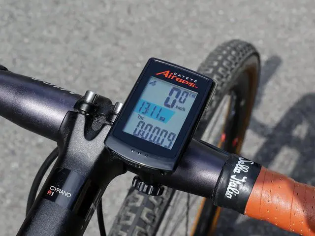 Alt view image 7 of 7 - AirGPS Sensorless USB Rechargeable GPS Cycling Computer