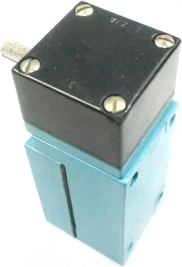 Alt view image 3 of 5 - New In Box LSA1A Limit Switch
