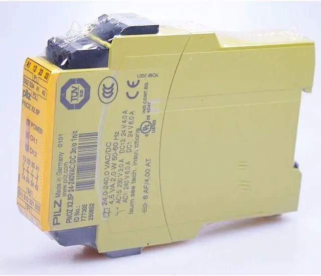 Main image of 1 PCS NEW PILZ Relay PNOZ X2.8P 24-240VAC/DC 3n/o 1n/c 777302