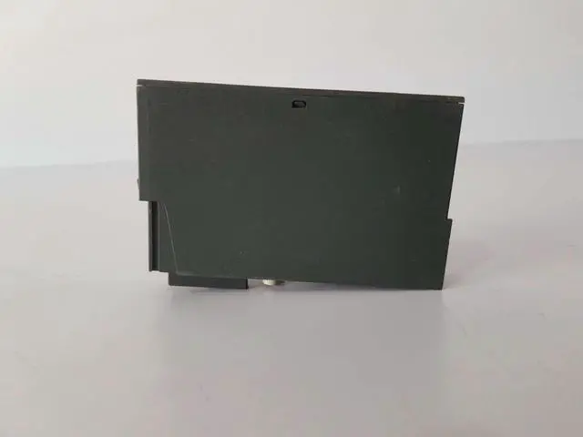 Alt view image 2 of 3 - 1PCS Unopened New Siemens 6ES7 134-4GB11-0AB0 6ES7134-4GB11-0AB0