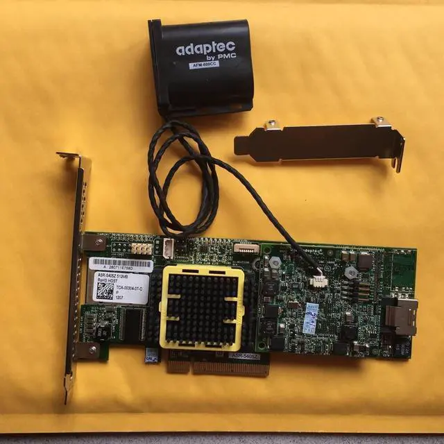 Alt view image 2 of 4 - Adaptec ASR-5405Z SAS/SATA 512mb RAID Controller Card TCA-00304-07+BBU & Cable