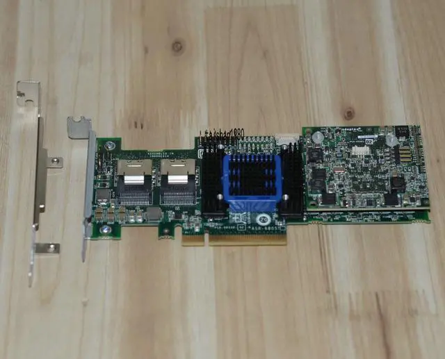 Alt view image 2 of 3 - Adaptec Raid Controller ASR-6805T 8 Ports PCIE2 x8 512MB+2*8087 to 8087 70CM