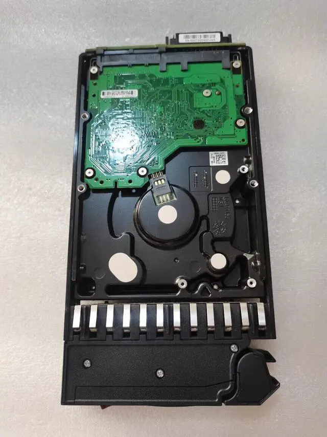 Alt view image 2 of 3 - AJ737A 480939-001 488156-003 HP MSA2 450GB 15K RPM 3.5" SAS HARD DRIVE