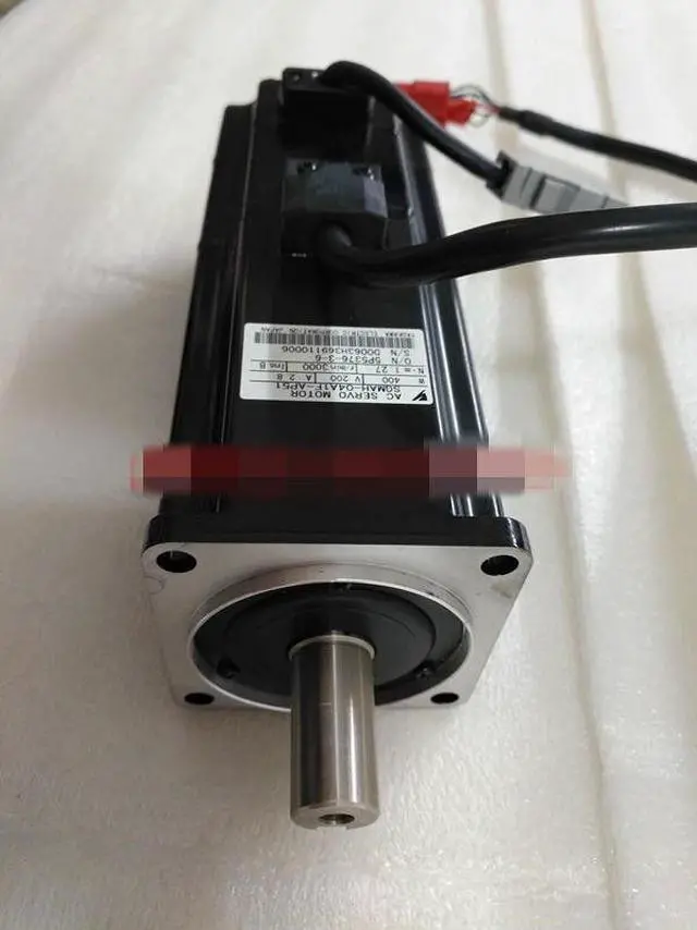 Alt view image 2 of 2 - YASKAWA AC SERVO MOTOR SGMAH-02A1F-AP51 NEW ORIGINAL FREE EXPEDITED SHIPPING