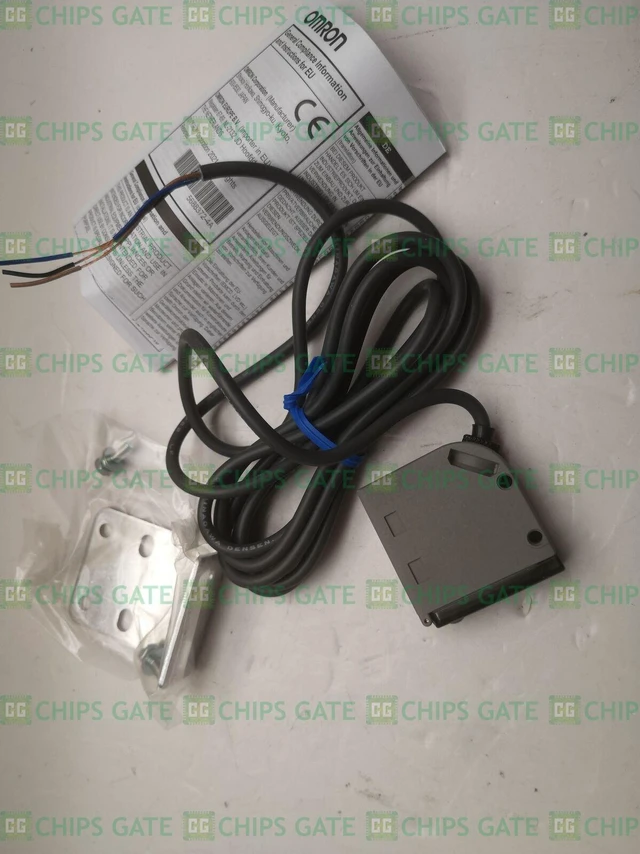Alt view image 3 of 3 - 1PCS NEW OMRON E3S-CL2 Diffuse Photoelectric Sensor Switch Fast Ship