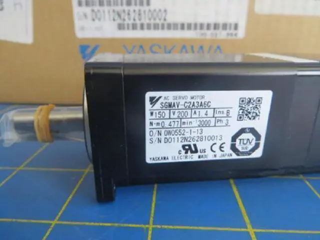 Main image of YASKAWA SGMAV-C2A3A6C AC SERVO MOTOR SGMAVC2A3A6 New In Box Expedited Shipping