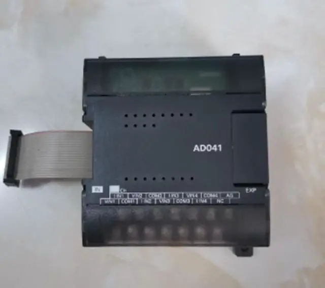 Alt view image 2 of 3 - 1PC New CP1W-AD041 Omron Input Module