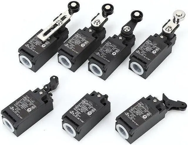 Main image of OMRON D4N-1125 Safety Limit Switch D4N1125 New In Box One/S