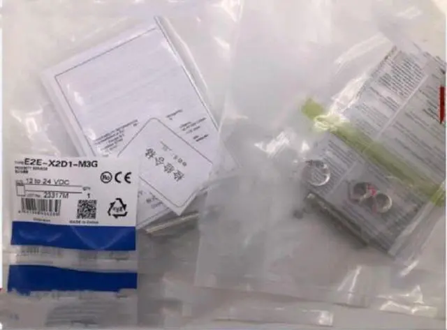 Main image of 1PC New Omron E2E-X2D1-M3G 12-24VDC Proximity Switch E2EX2D1M3G In Box