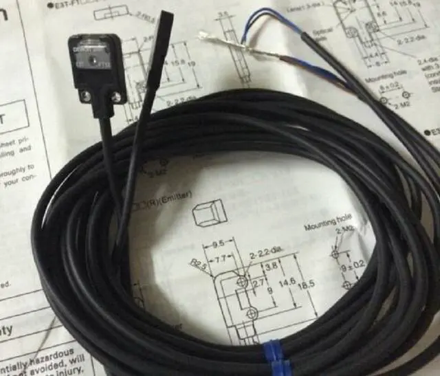 Main image of 1PC New Omron E3T-FT12 Photoelectric Switch Sensor E3TFT12 In Box