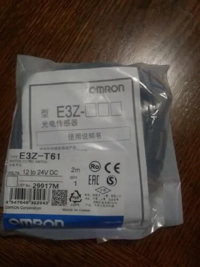 Main image of 1PC New Omron E3Z-T61 Proximity Switch Sensor In Box E3ZT61