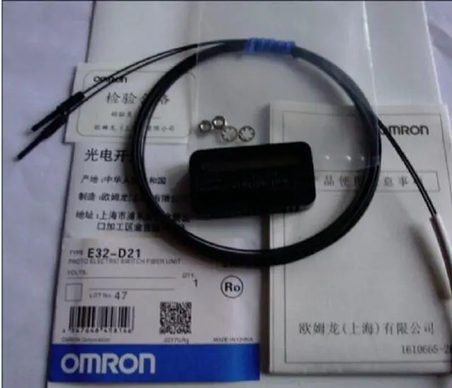 Main image of 1PC New Omron E32-D21 Photoelectric Switch Fiber E32D21 In Box