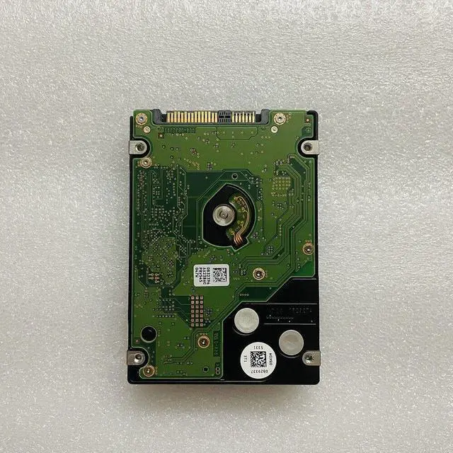 Alt view image 3 of 4 - HGST 1.2TB 12G 10K SAS 2.5 12Gbs Server Hard Drive HUC101812CS4200 HDD