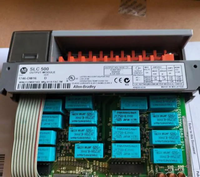 Alt view image 3 of 5 - New Factory Sealed 1746-OW16 SLC 500 SerD PLC Output Module 1746OW16