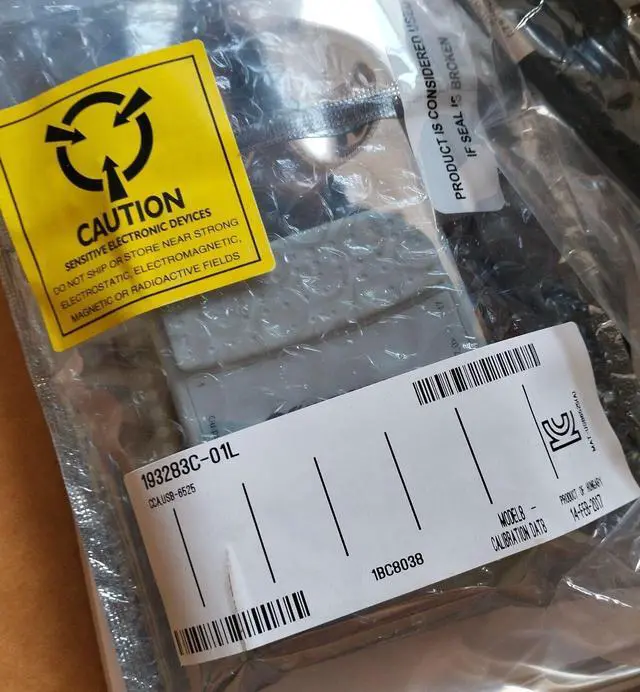 Alt view image 2 of 3 - for second-hand NI USB-6525 779640-01 solid state relay channel isolation