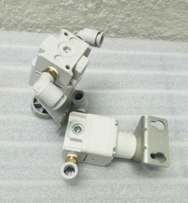 Main image of SMC IR1020-F01 Precision Air Regulator, Relief Valve, Max. Flow: 4.4L/min New