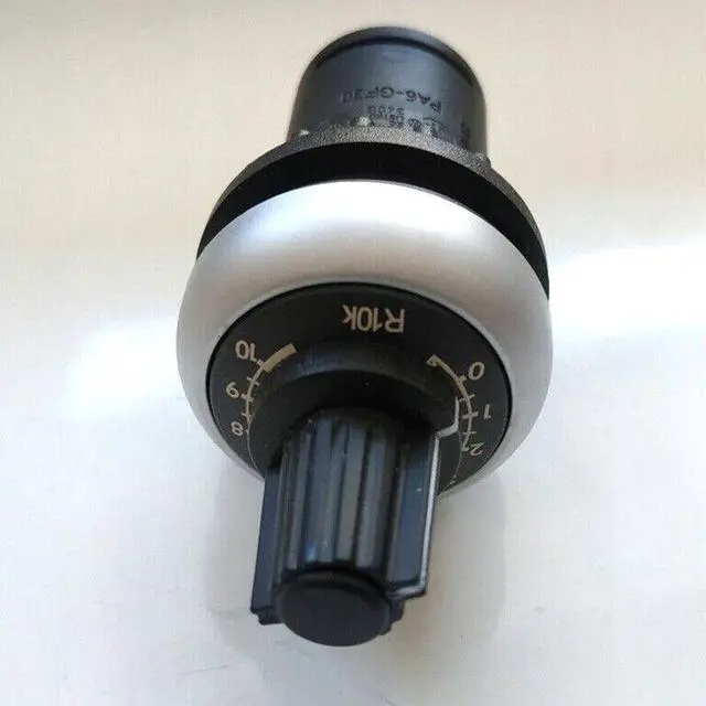 Alt view image 3 of 3 - EATON M22-R10K Potentiometer 22mm Diameter 10,000 Ohm Resistance Silver BezelKD