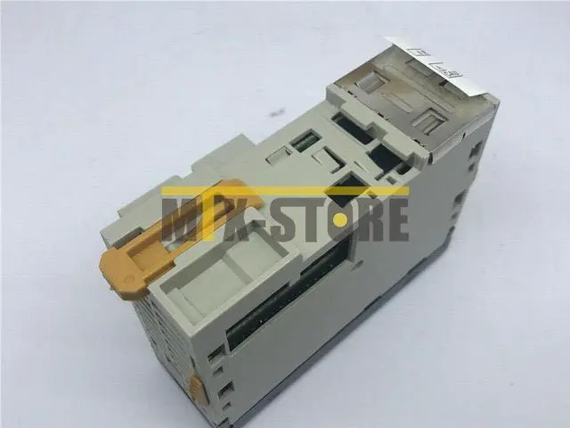 Alt view image 5 of 7 - 1pcs Omron Brand New Input Unit PLC CJ1W-ID261 CJ1WID261 64 inputs 24VDC 4.1ma