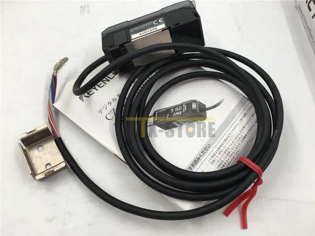 Alt view image 3 of 7 - 1pcs Keyence Brand new ones Digital Sensor CZ-V21A New In Box