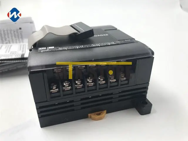 Alt view image 2 of 5 - 1pcs New Omron Brand New CP1W-DA042 PLC Module