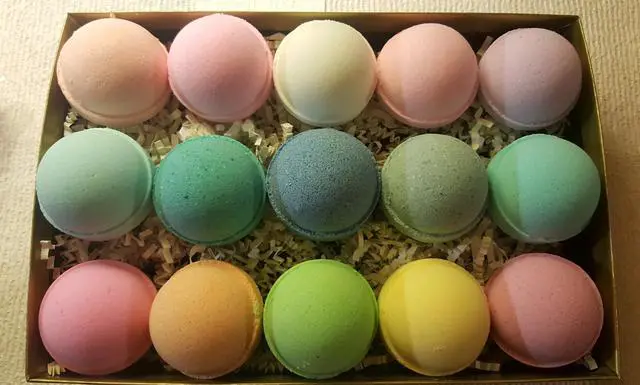 Main image of Spa Pure Bath Bombs Bulk - USA Made Organic & Natural Fizzies, Ultra-Moisturizing (100 Count) Pack of 1