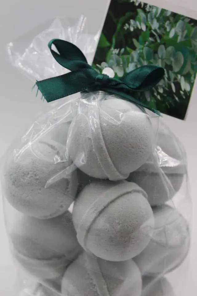 Main image of Spa Pure Rosemary Mint: Bath Bombs Made in the USA with Shea Butter, Ultra Moisturizing, Great for Dry Skin, (14 Count) Pack of 1