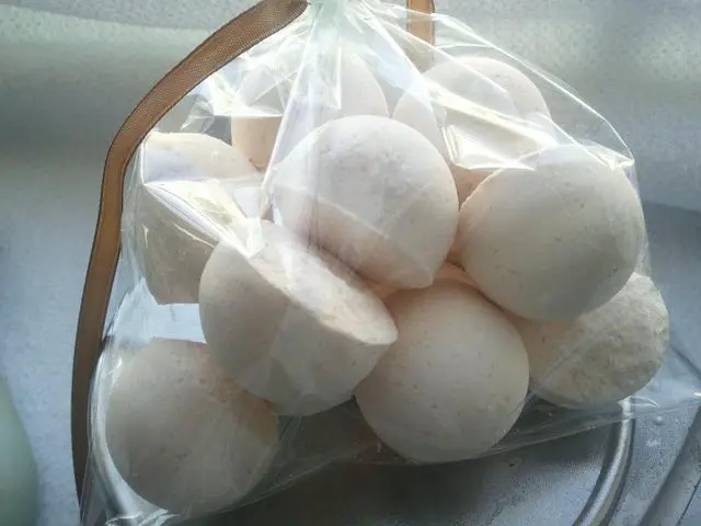 Alt view image 5 of 5 - Spa Pure CLEMENTINE Bath Bombs - 14 Bath Fizzies with Shea Butter, Ultra Moisturizing ..Great for Dry Skin (Clementine)