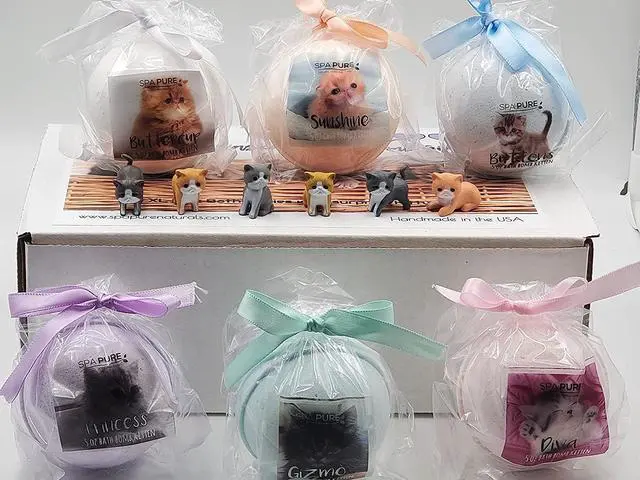 Main image of Spa Pure Kittens in Basket: 6 Adorable Kittens Hiding Inside Each Colorful Bath Bomb, XL 5 oz Each (6 Count) Pack of 1, Multicolor