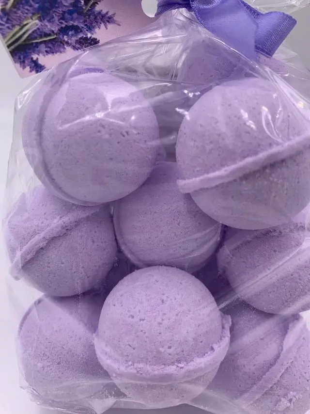 Main image of Spa Pure Black Raspberry Vanilla: USA Made with Shea Butter and Mango Butter, Ultra-Moisturizing, Great for Dry Skin, All Skin Types (14 Count) Pack of 1