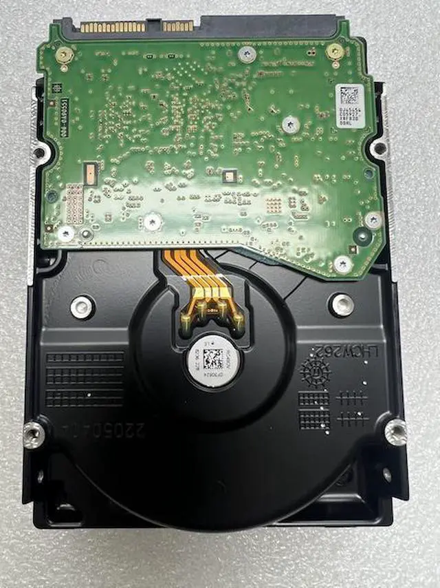 Alt view image 3 of 5 - Dell 0F29535 12TB SAS Hard Disk Drives 12G 3.5", SAS 7200RPM