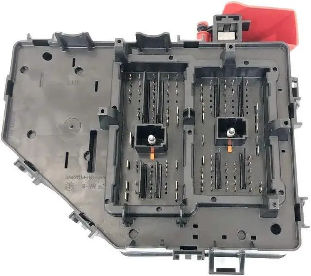 Alt view image 3 of 4 - Fuse & Relay Box 2010-2011 3.6L Enclave Acadia Outlook 20913278 20913281
