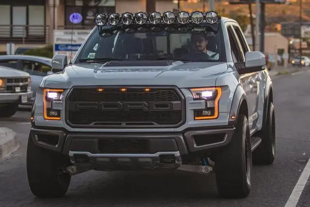 Alt view image 7 of 7 - 91315 Combination Light Bar