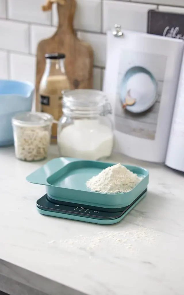 Alt view image 6 of 7 - Mensura Kitchen Scale Accurate Measurements Made Effortless - Experience Precision Cooking with Battery - Powered Convenience - Requires 3 AAA Batteries for Reliable Performance (Nordic Green)