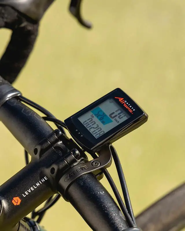 Alt view image 4 of 7 - AirGPS Sensorless USB Rechargeable GPS Cycling Computer