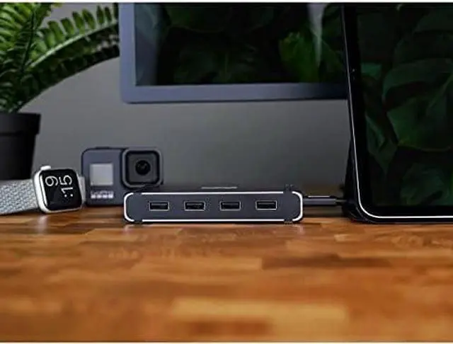 Alt view image 2 of 7 - Thunderbolt 4 Element Hub - 4X USB4 Ports, USB 3.2 Gen2 10Gb/s, Single 8K or Dual 4K Displays, 60W Charging, 0.8m Cable