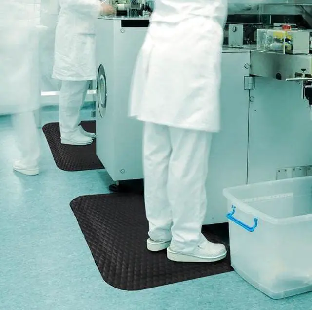 Alt view image 5 of 6 - Hog Heaven Premium 7/8" Black & Yellow Border 3' x 5' Nitrile Backed Anti-Fatigue Comfort Mat by DT