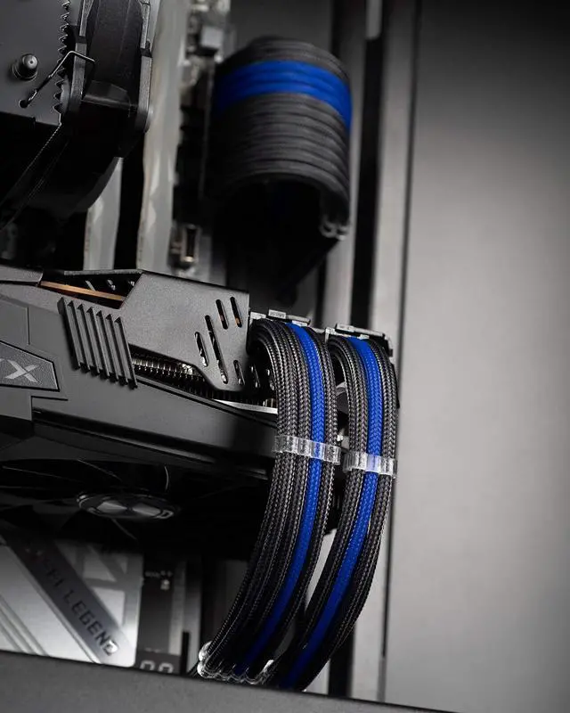 Alt view image 2 of 2 - Reaper Cable Sleeved PSU Extension Set - Power Supply Extensions - 1x 24 Pin/ 2X 8 Pin/ 2X 6 Pin/ 1x 4+4 Pin - with Combs - 30cm (Carbon & Electric Blue)