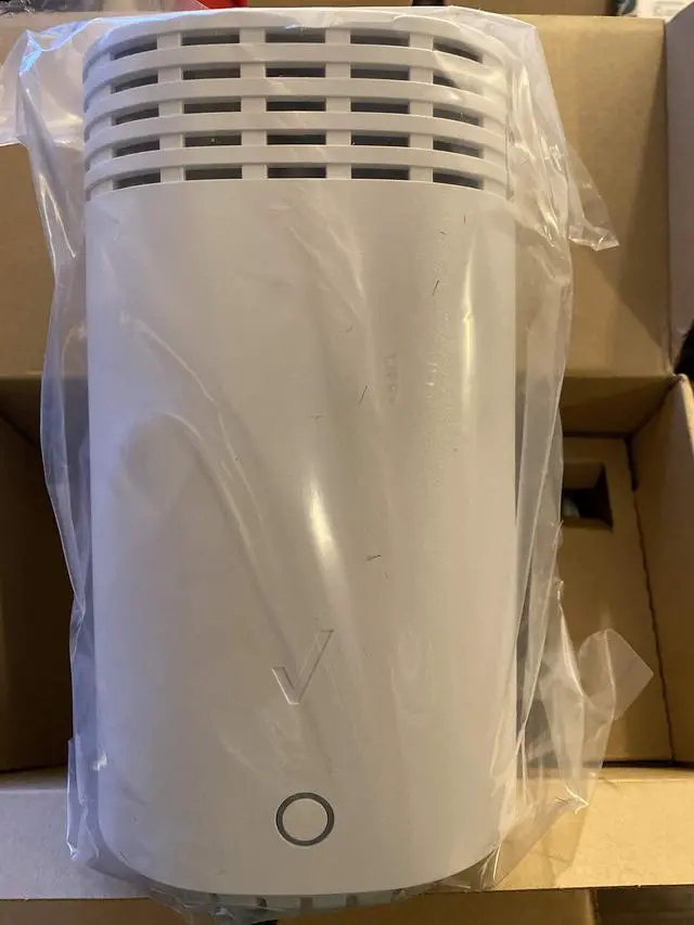 Alt view image 2 of 4 - Verizon/Fios Wi Fi Home Router G3100 ,tri band
