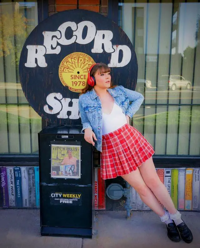 Alt view image 2 of 5 - Vizliter Bluetooth Headphones, TWS Deep Bass Wireless Over-Ear Headset 5.3 with Built-in Mic LED Lights, Noise Cancelling Audio Earphones (Red Black)