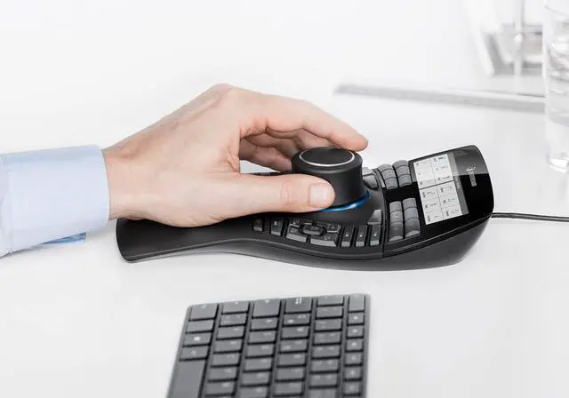Alt view image 5 of 5 - 3Dconnexion SpaceMouse Enterprise USB Left-Handed 3DX-700056, 31 Programmable Keys, Black
