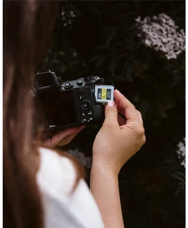 Alt view image 2 of 4 - Lexar Professional CFexpress 128GB Type-B Card (LCFX10-128CRBNA)