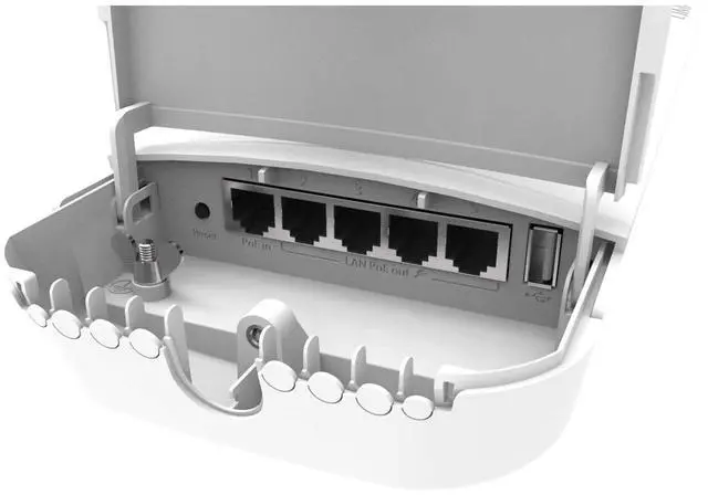 Alt view image 4 of 5 - Mikrotik OmniTIK 5 PoE ac 7.5dBi Gb Ethernet Ports Access Point Omni Antennas