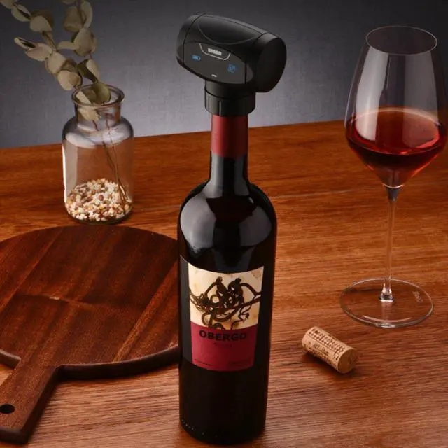 Main image of Vista Napa King Auto Vacuum Wine Preserver Saver Cap - Black