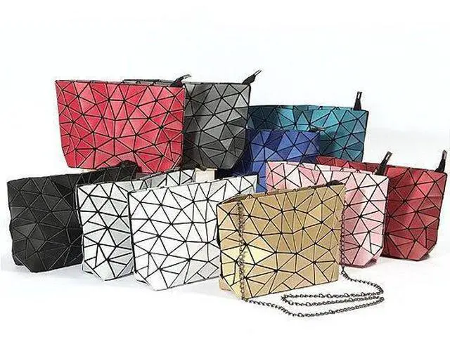 Main image of Vista Mozaiki Cocktail Cross Body Purse - Gold