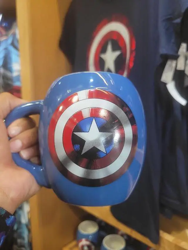 Main image of Universal Studios Exclusive Captain America Shield Mug