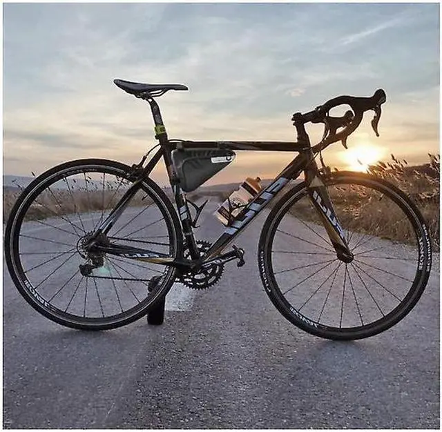 Alt view image 2 of 5 - CY3 Bike Bag