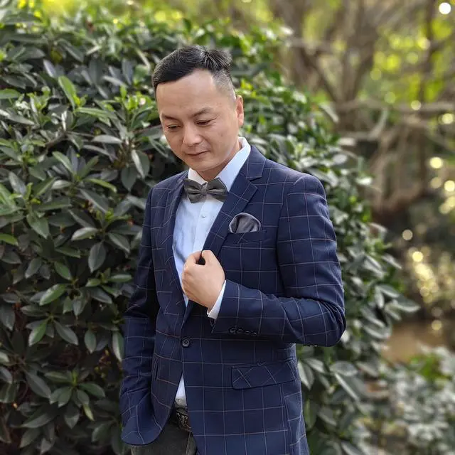 Alt view image 3 of 5 - Pre-Tied Plaid Pattern Bow Tie For Men or Women, Formal Tuxedo Bowties For Wedding Party Necktie or Business M-M-B2T (Silver Gray)