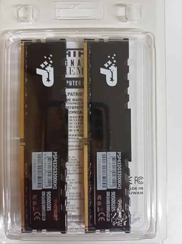 Alt view image 3 of 3 - Patriot Memory Signature Premium DDR4 32GB (2x16GB) 3200MHz (PC4-25600) UDIMM Kit W/HEATSHIELD